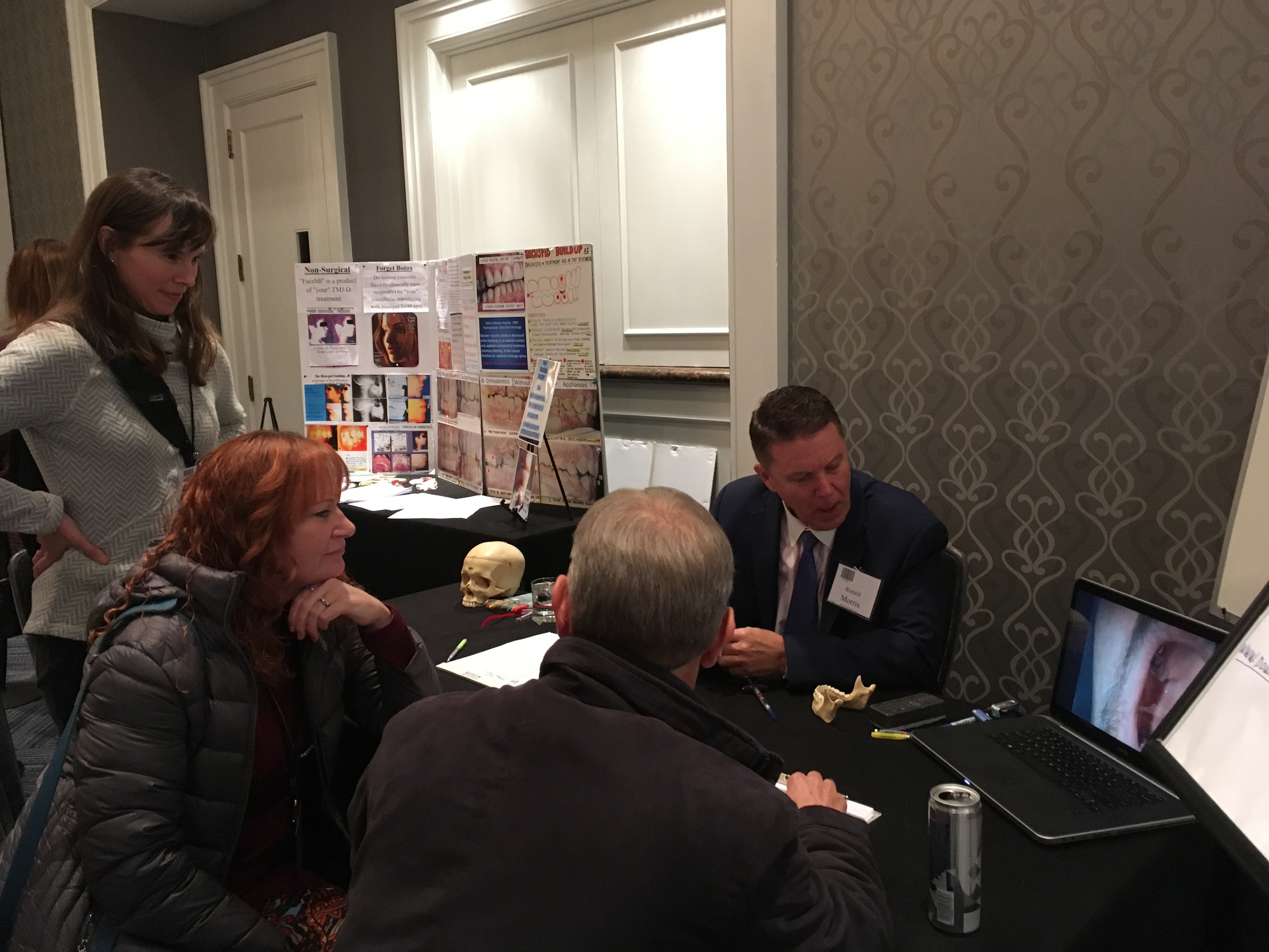 Dr. Ron Morris presenting a Table Clinic at Detroit Dental Review