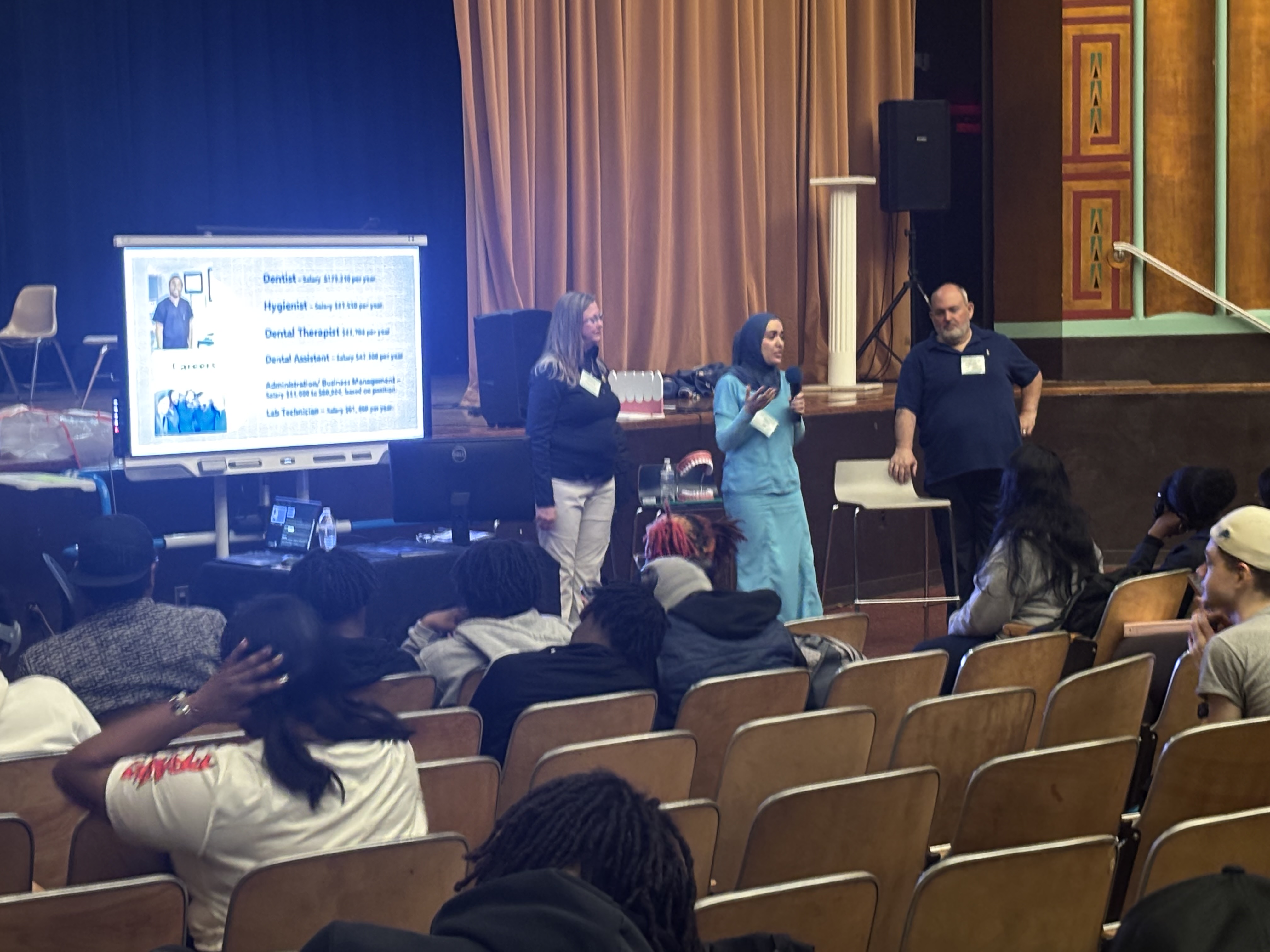 Detroit District presenting oral health information to students